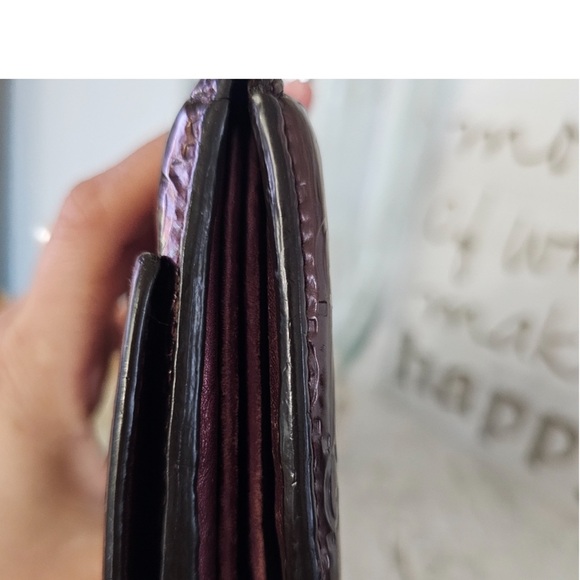 AUTHENTIC GUCCI WALLET - Picture 8 of 8